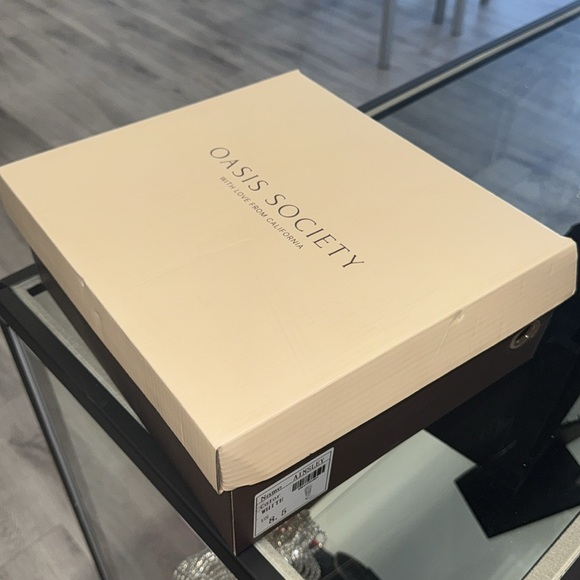 The Ainsley White | Embroidered
Cowboy
Western Boot - Picture 11 of 12